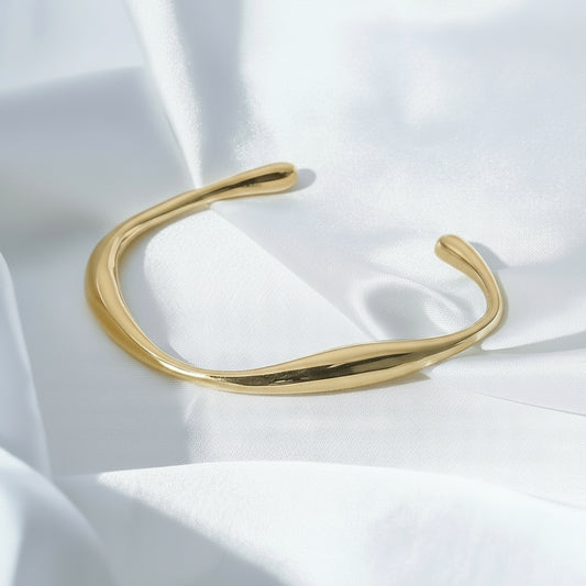 Auriel Bangle