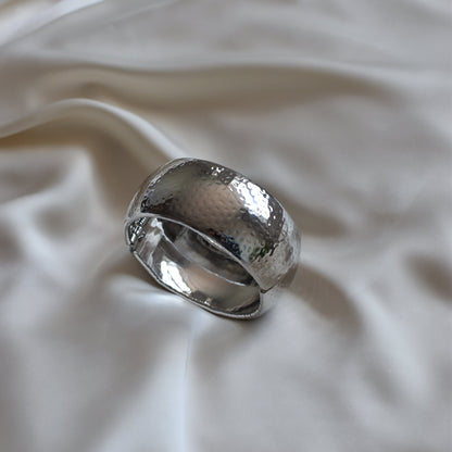 Hera Bangle
