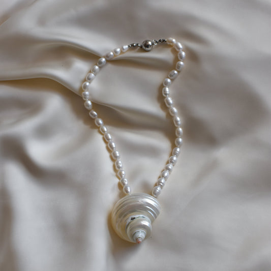 Shelly Necklace