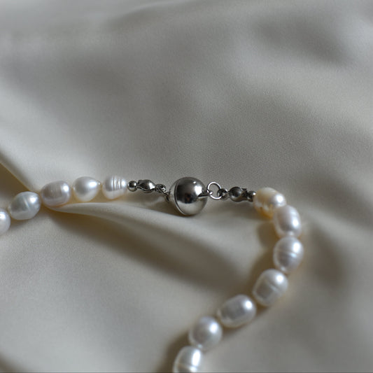 Shelly Necklace