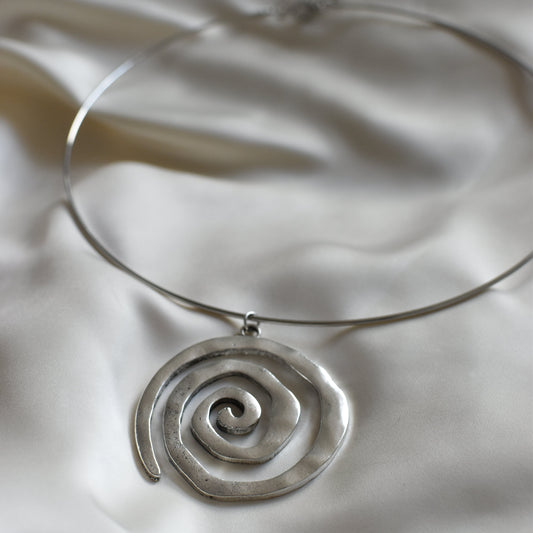Ria Necklace
